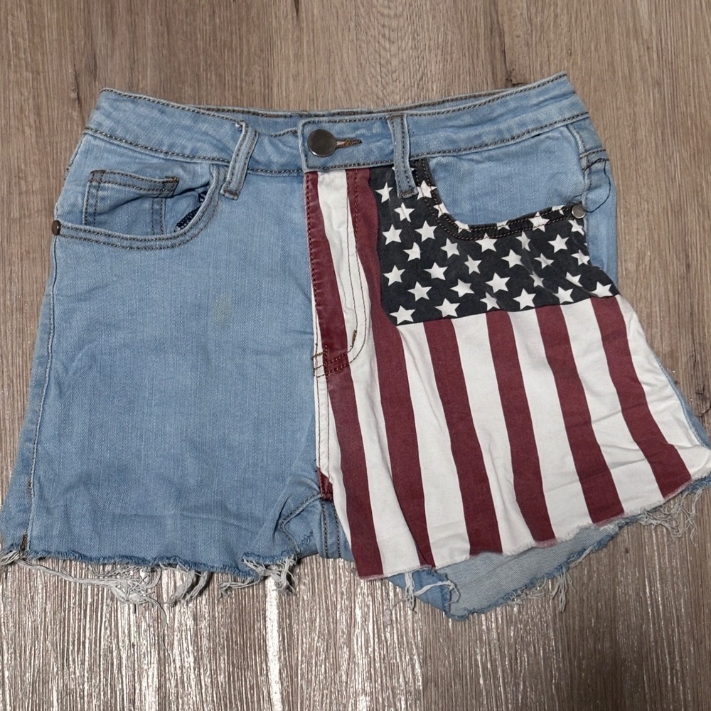 Harper American Flag Denim Shorts Light Wash Distressed Frayed Hem Sz 28